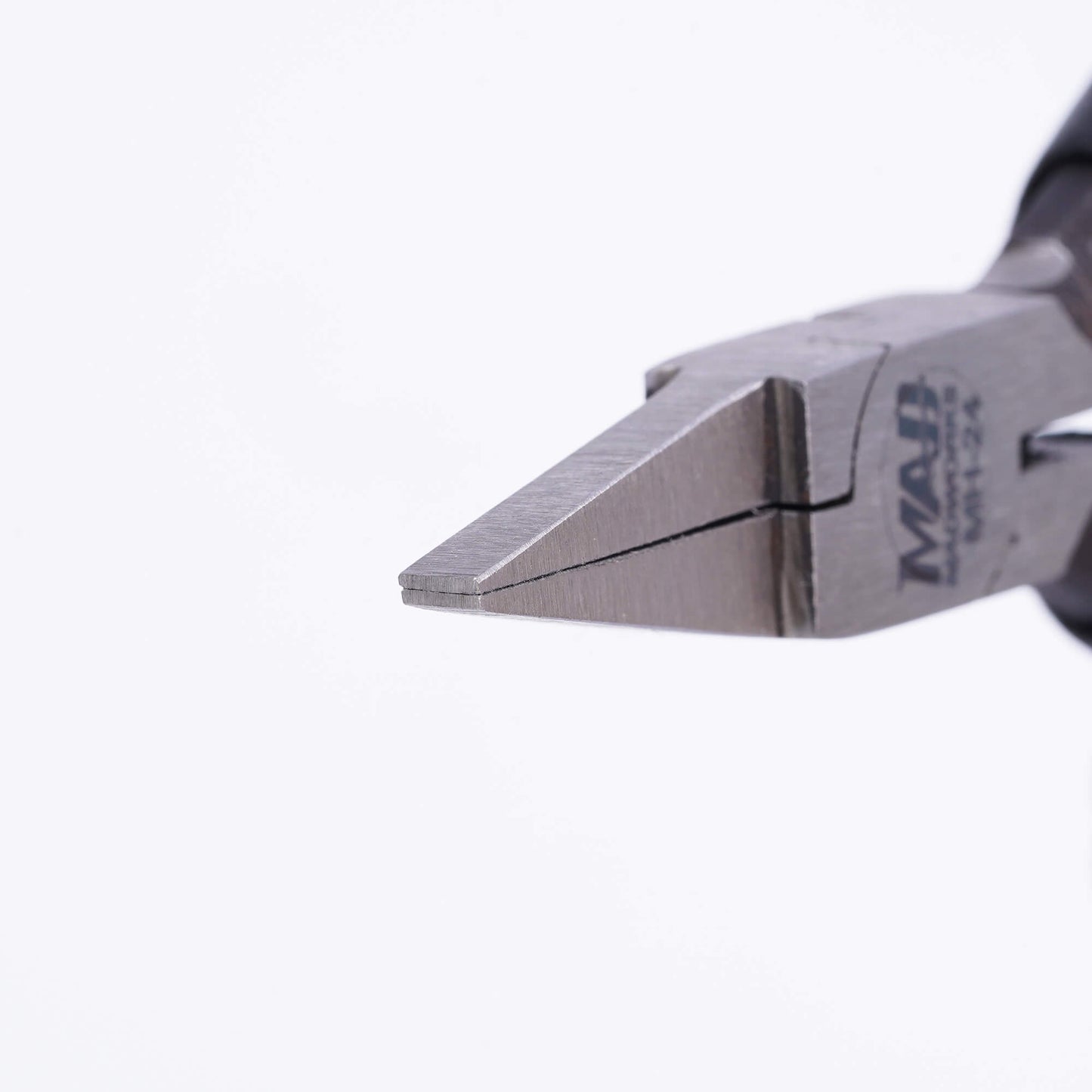 Flat-Nose Pliers for Photo-Etched Parts