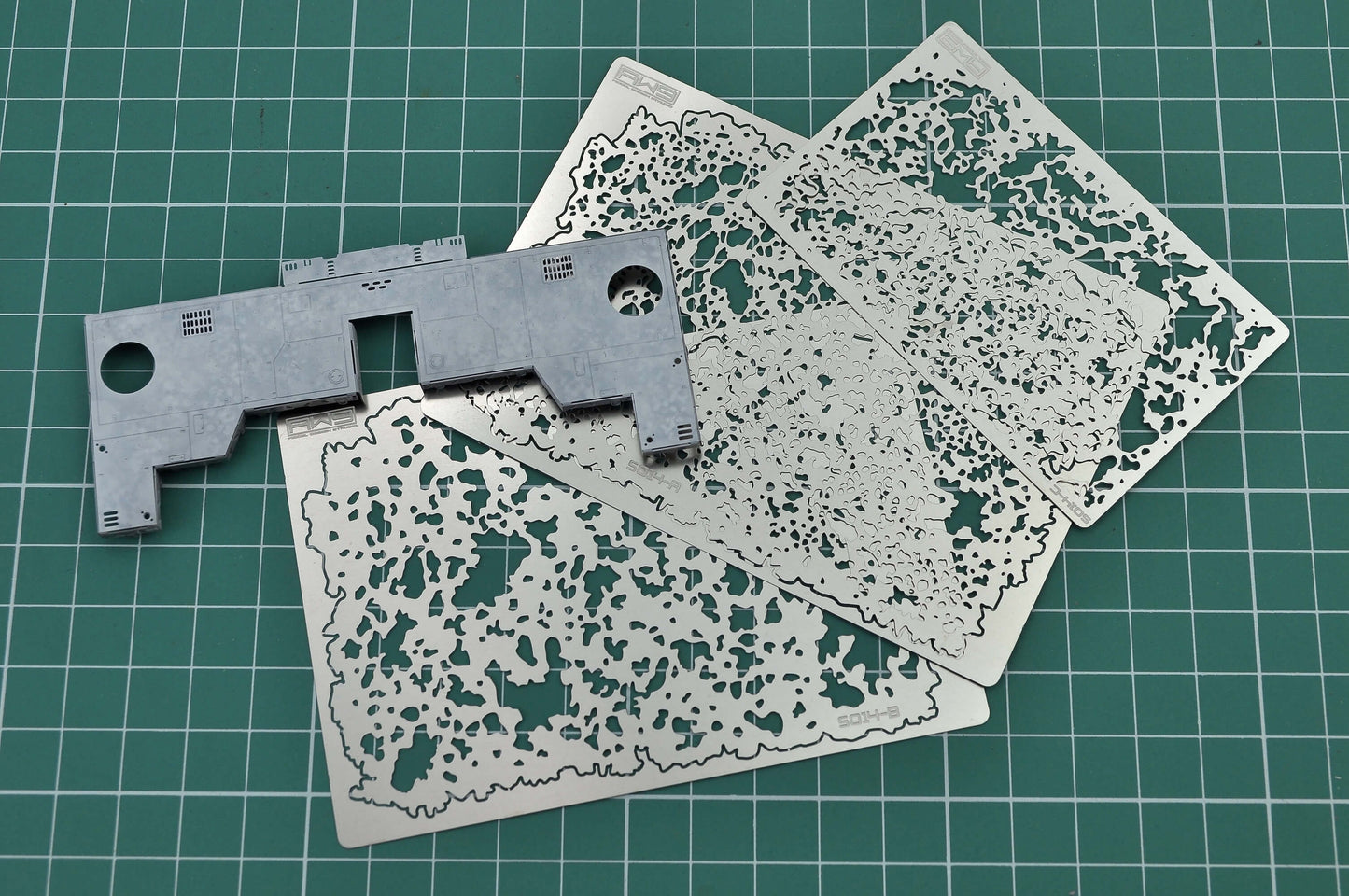 Pochoirs aérographe AW9 pour effets camouflage (lot de 3)