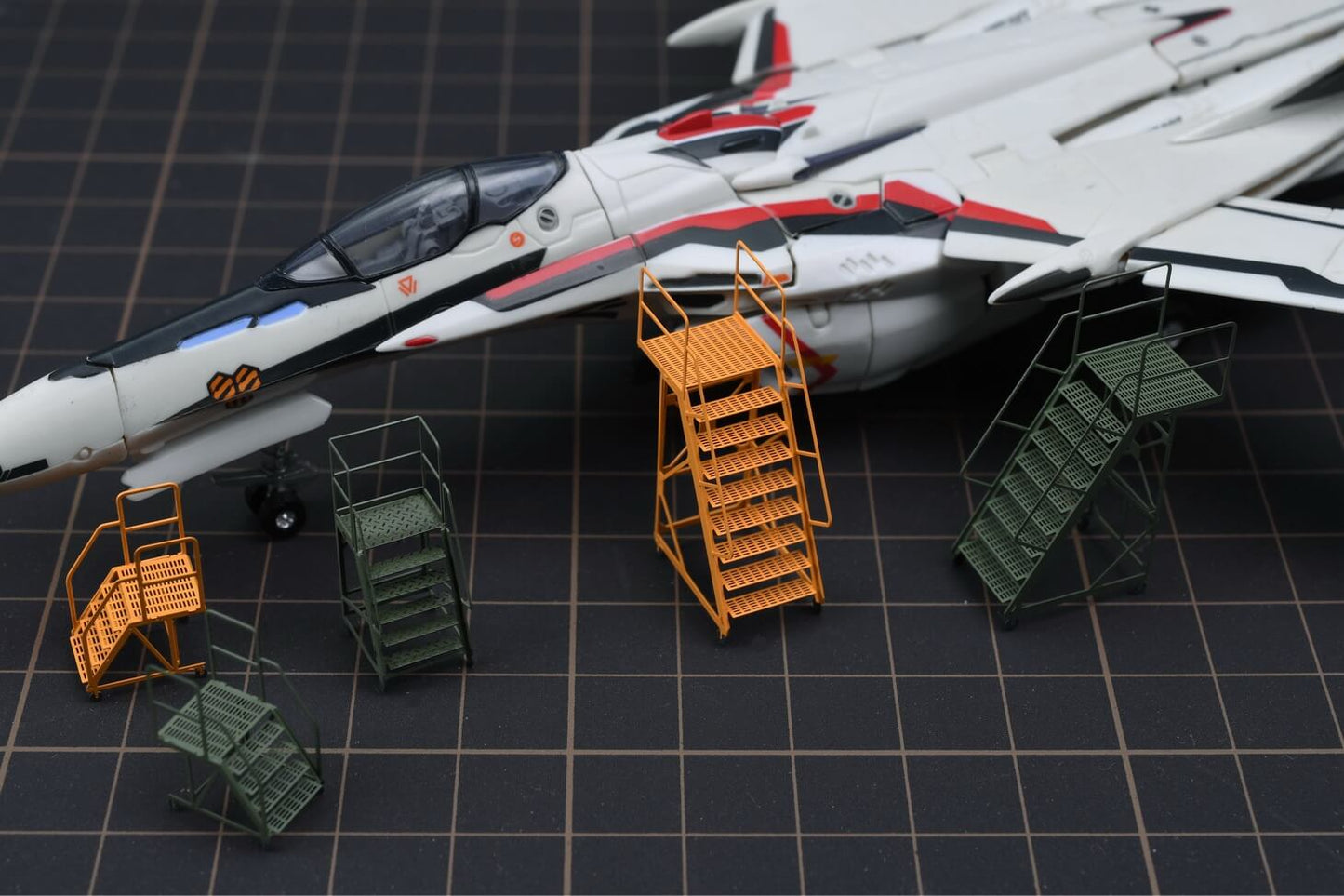 1/100 Flugzeug-Wartungsleiter / Mobile Arbeitsplattform (Typ 2)