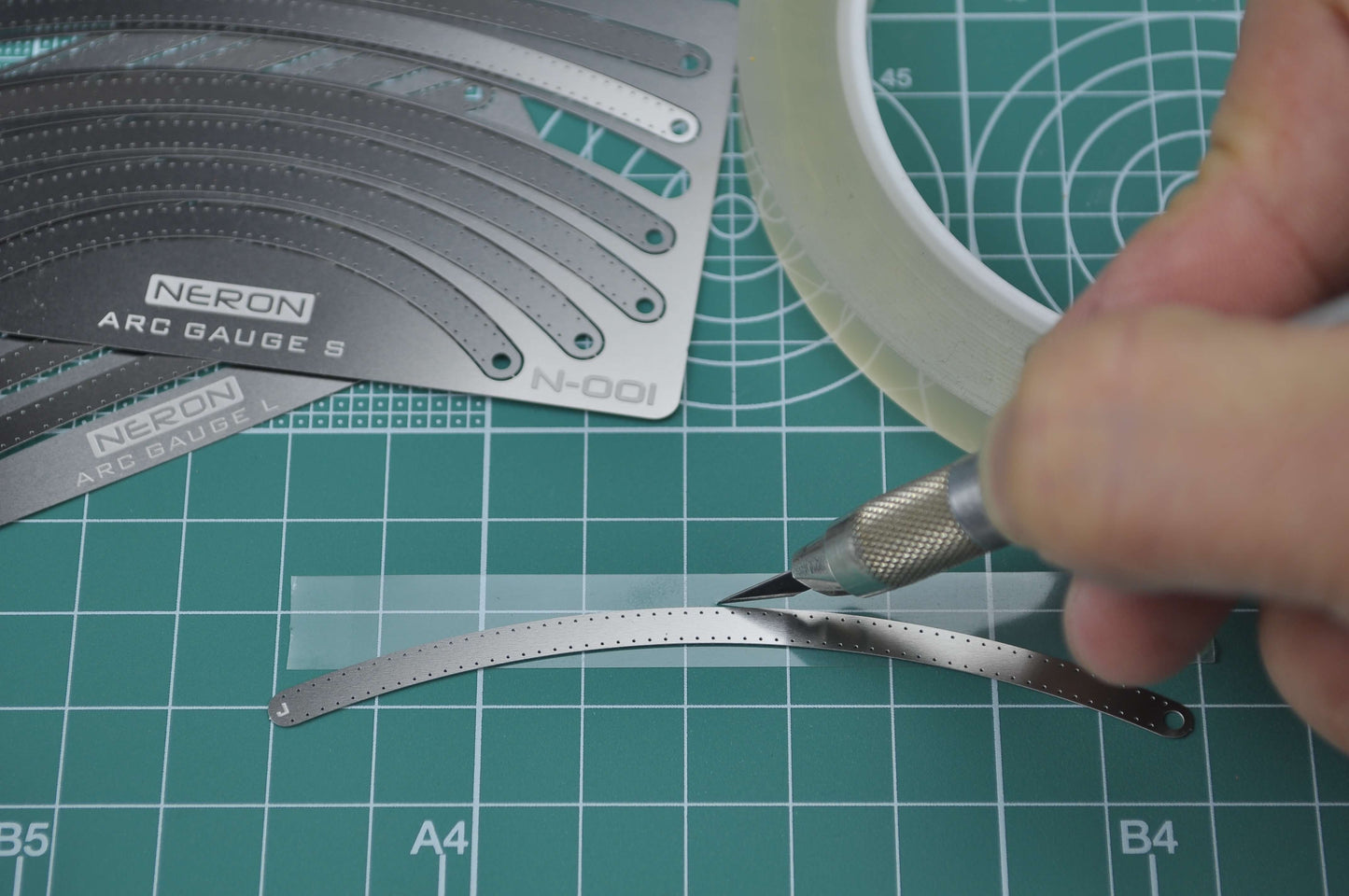 ARC Gauge – Schablone für gebogene Linien